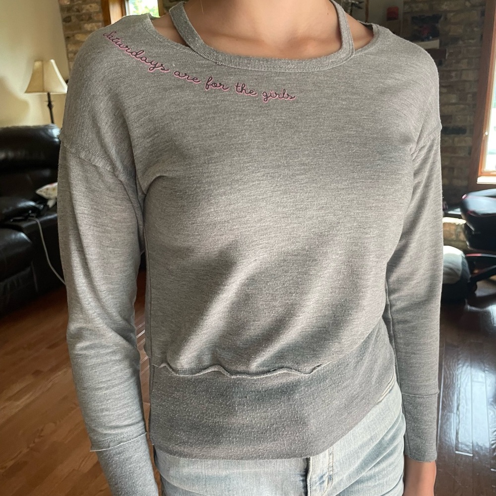 BELLE du JOUR girls medium gray long sleeve shirt